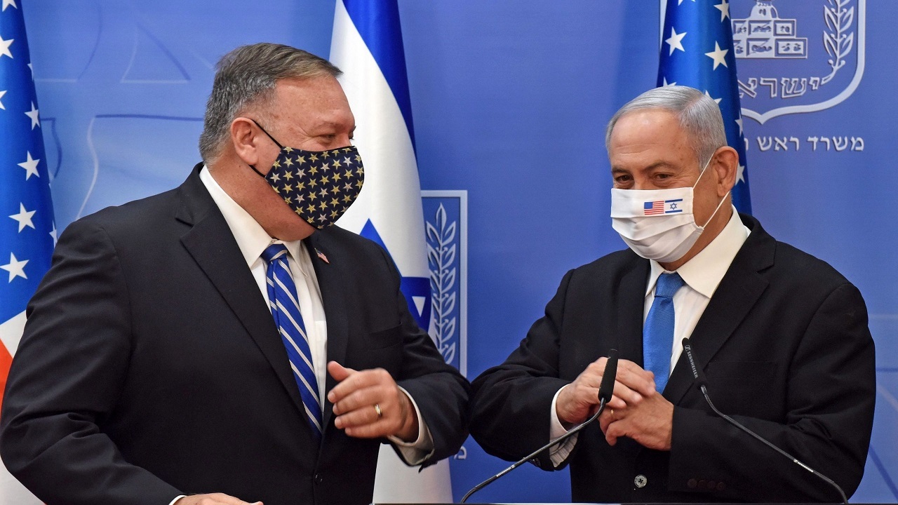 اعتراض فلسطینی‌ها به بازدید وزیر خارجه آمریکا از یک شهرک صهیونیستی