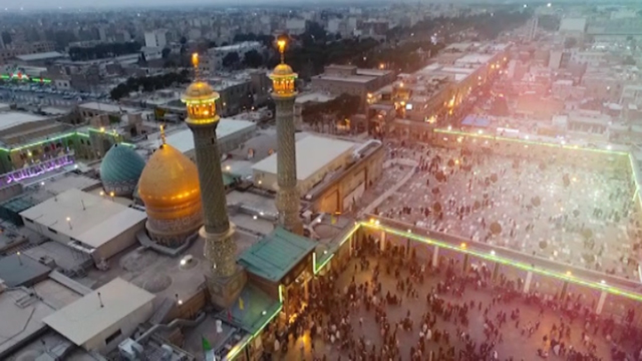 عالمی پرهیزکار که به غریب نوازی مشهور بود + فیلم