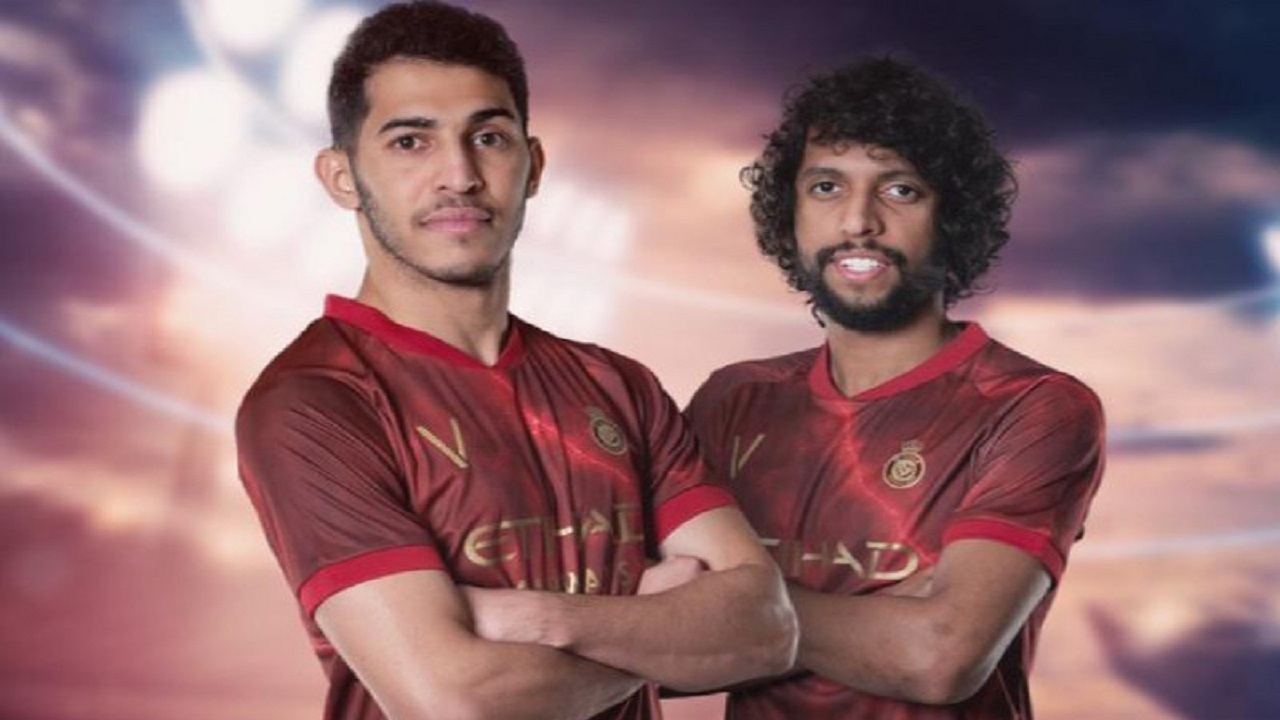 رقیب جنجالی پرسپولیس، سرخپوش شد + عکس رقیب جنجالی پرسپولیس، سرخپوش شد + عکس