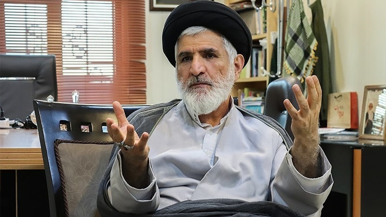 نامه اکبر طبری مظلوم‌نمایی، فرافکنی و فرار رو به جلوی ناشیانه است