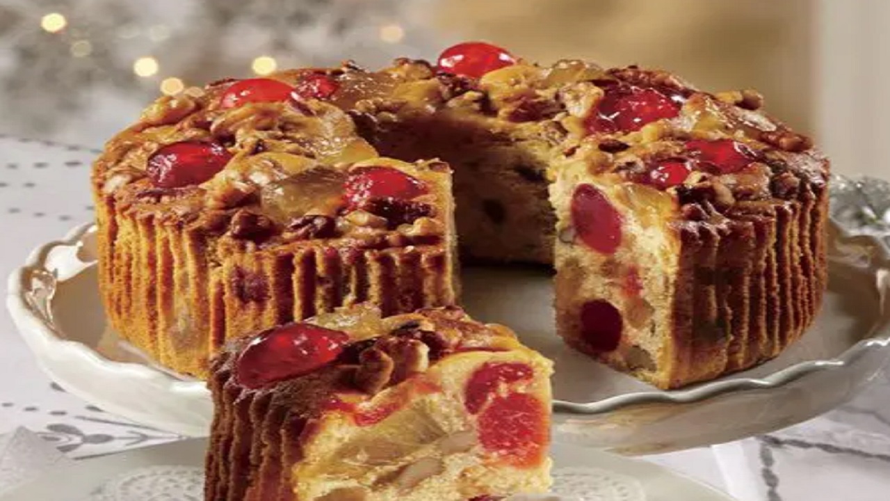طرز تهیه کیک میوه‌ای خوشمزه و پرطرفدار