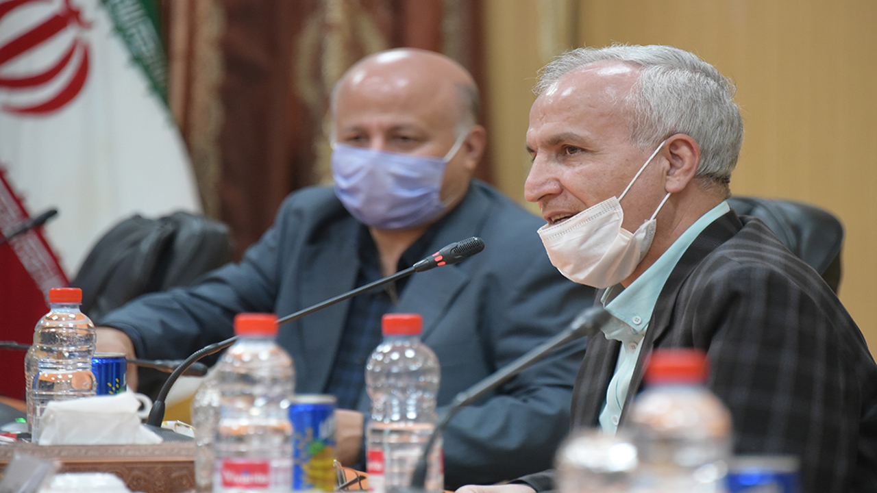 تفاهم نامه دانشگاه شیراز و دانشگاه سلمان فارسی کازرون بر جامعه محور کردن نظام دانشگاهی