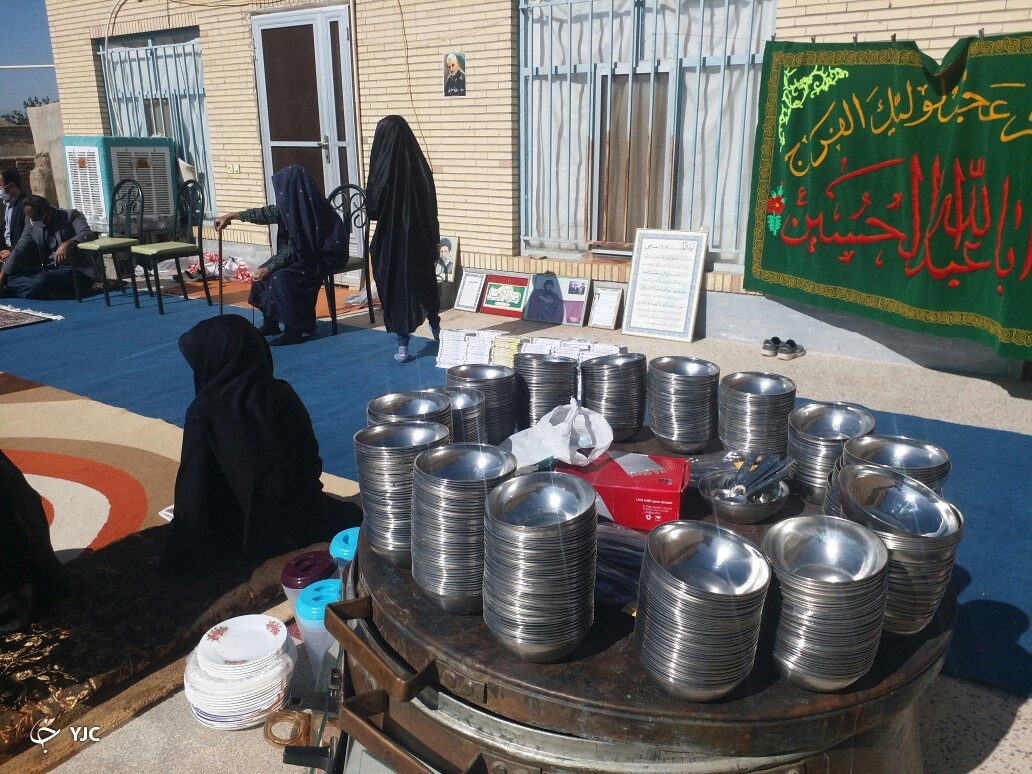 مراسم تجلیل از آفاق احمدی در ریحانشهر 