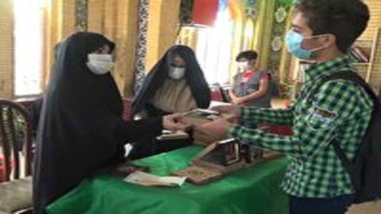 قدردانی از برگزیدگان مسابقات فرهنگی به تو از دور سلام در گرمسار