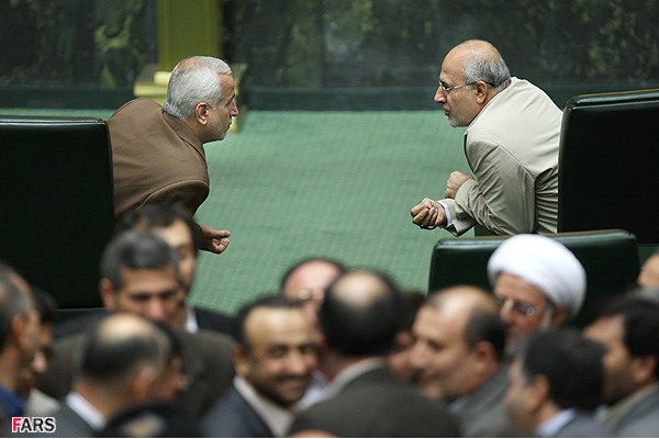 مسئولانی که یک شبه بدون کلاس و امتحان دکتر یا مهندس می&zwnj;شوند