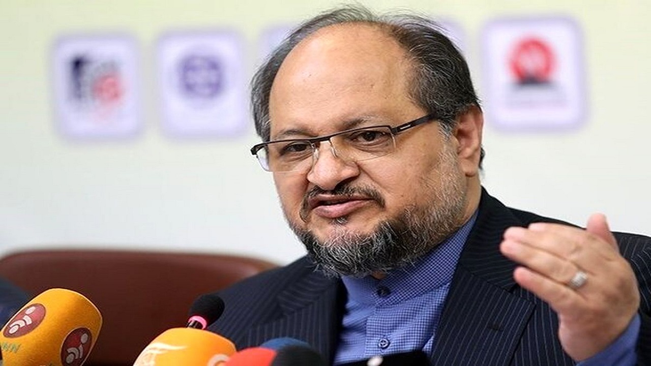 وزیر کار قرنطینه شد