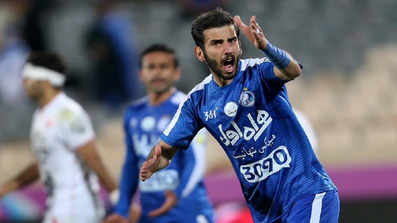 حضور مدافع استقلالی در پرسپولیس تکذیب شد