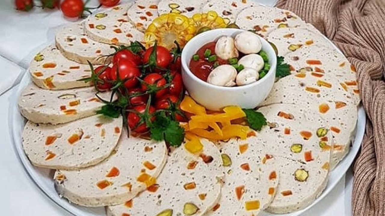 طرز تهیه مرحله به مرحله کالباس خانگی سالم و خوشمزه