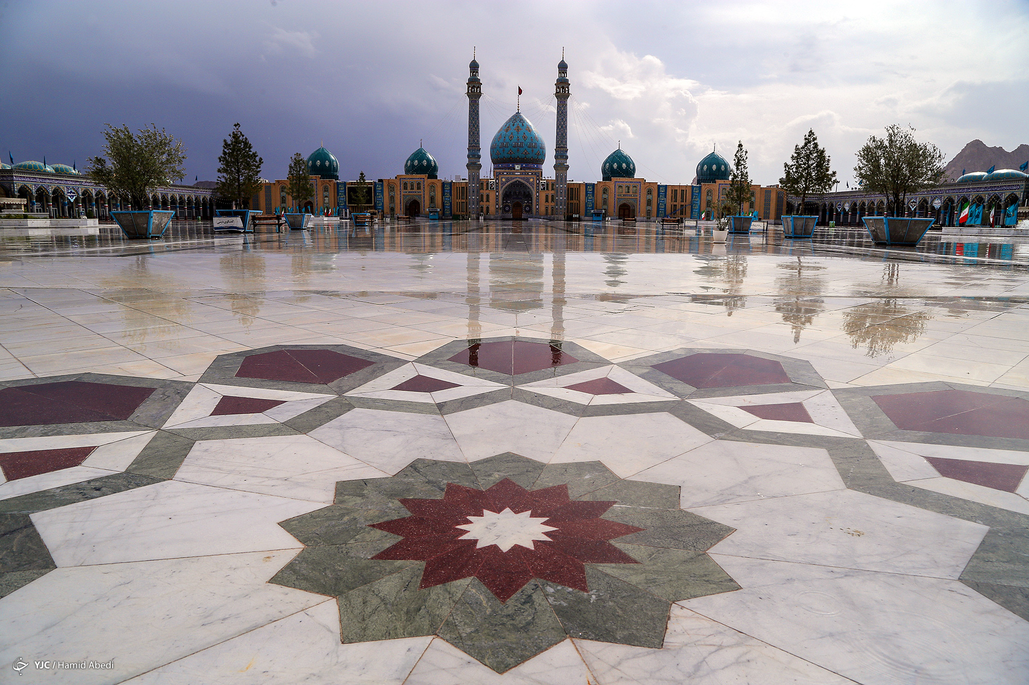مسئولان کشور، برنامه عدالت امام زمان(ع) را سرلوحه خود قرار دهند