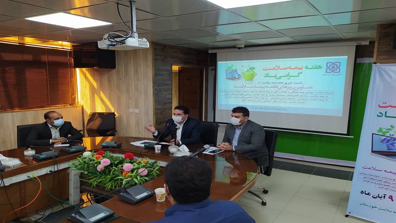 بیمه سلامت همگانی رایگان است