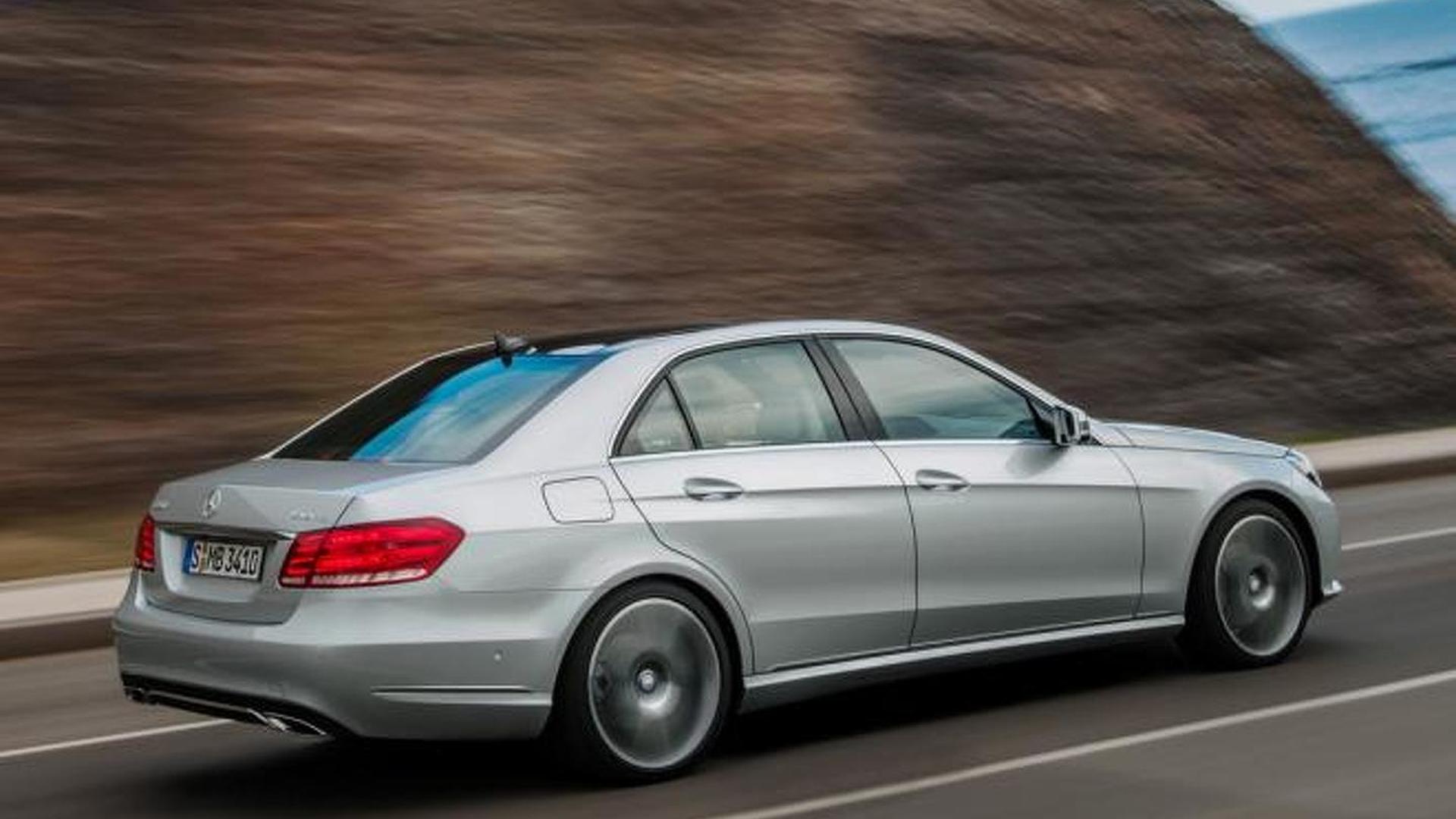 مقایسه بنز e200 با بی ام و 530i  + مشخصات فنی