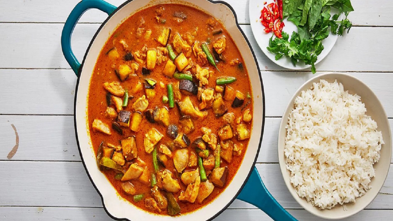 طرز تهیه خورش کاری تایلندی حرفه‌ای ؛تند و خوشمزه