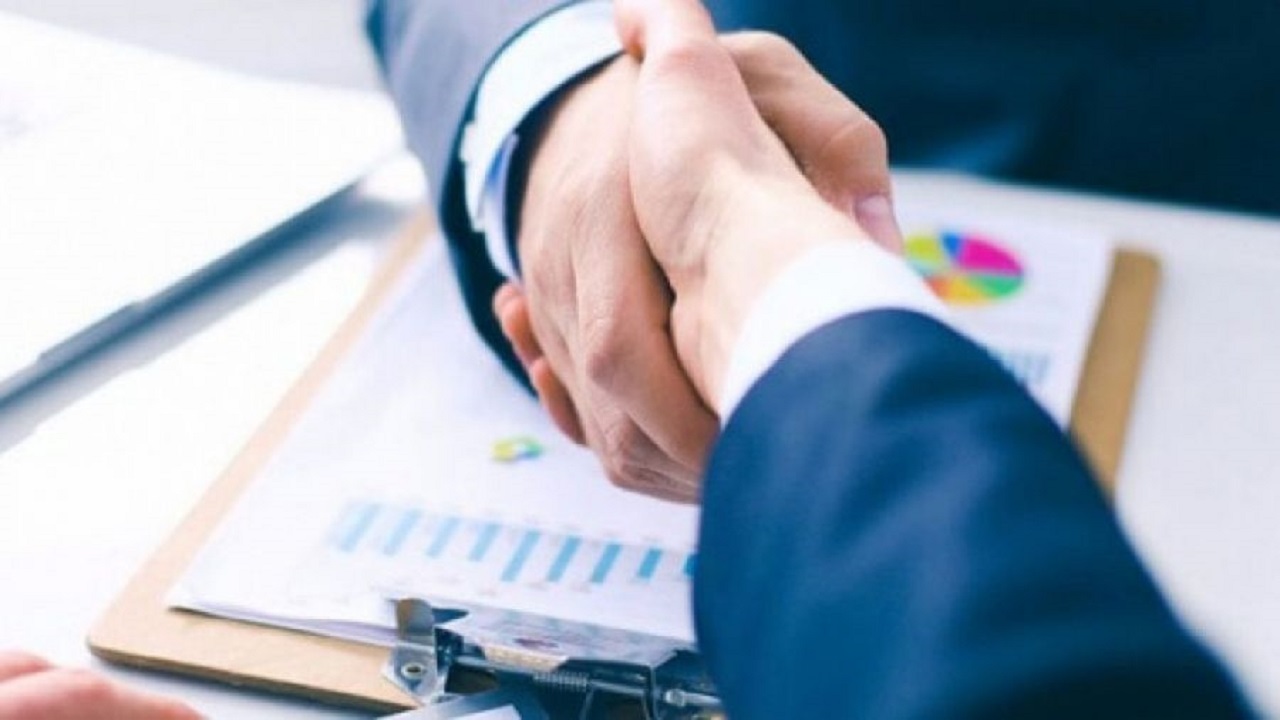 تعهدات قرارداد کار را در دفترخانه ثبت می‌کنند؟