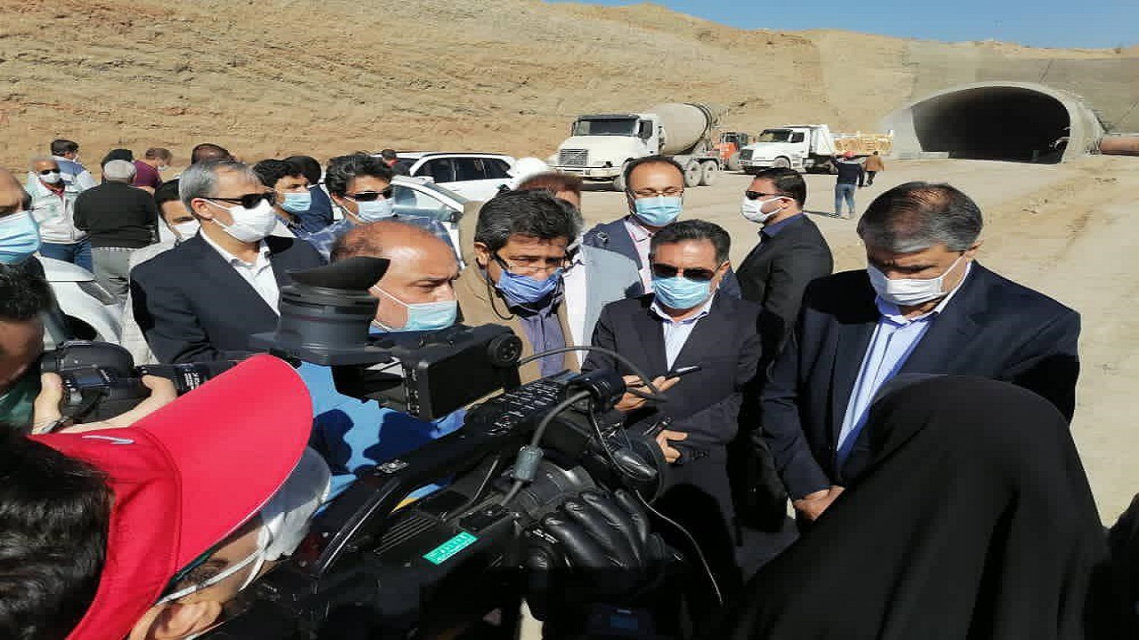 بازدید وزیر راه و شهرسازی از آزاد راه آبیک_چرمشهر/ افتتاح این پروژه تا پایان پاییز امسال