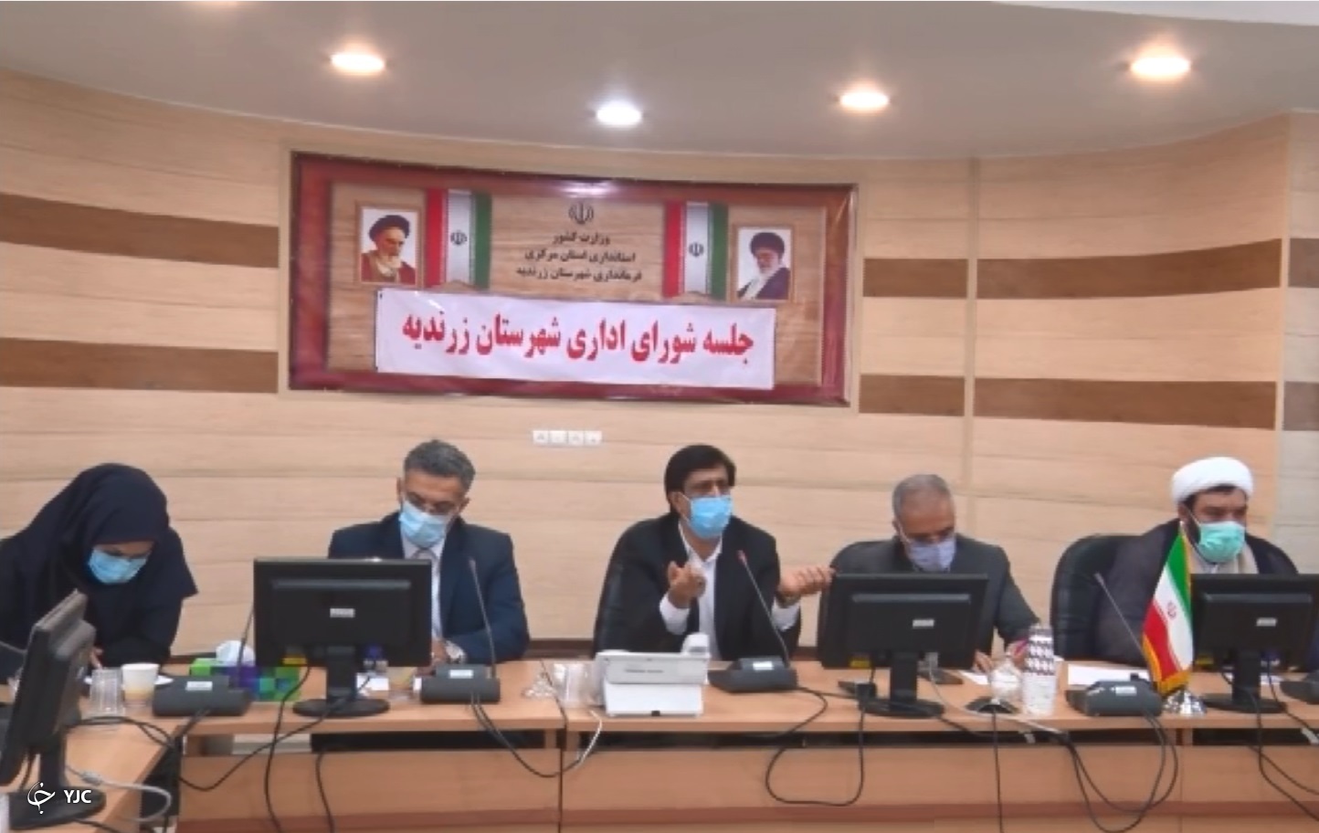آمریکا با نظام و مردم ایران مشکل دارد