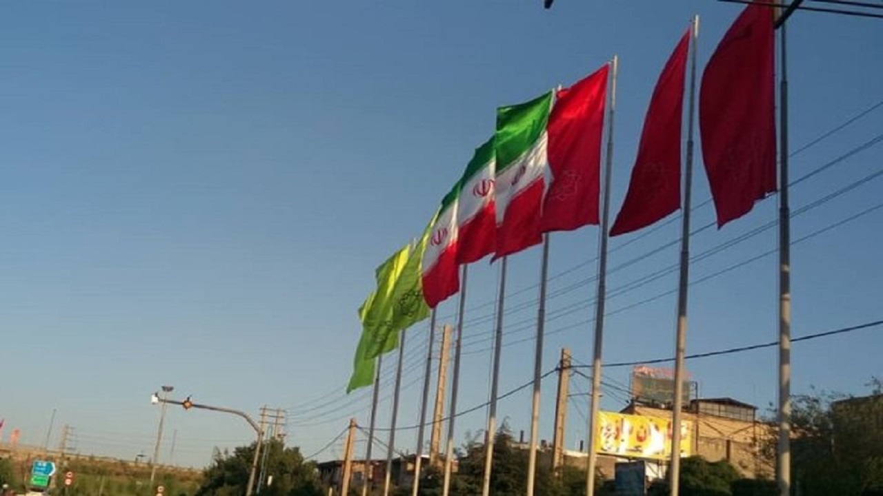 نصب ۱۲۰ هزار متر ریسه رنگی در مشهد