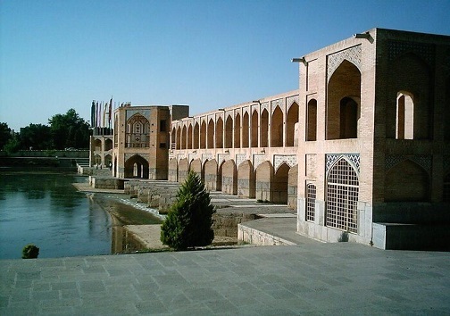 حریم منظری پل تاریخی خواجو اصفهان شکسته شد