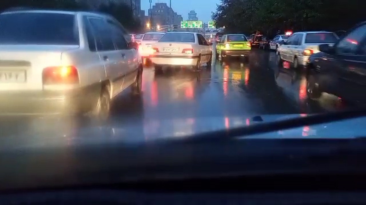 ترافیک سنگین صبحگاهی در اتوبان نواب +فیلم