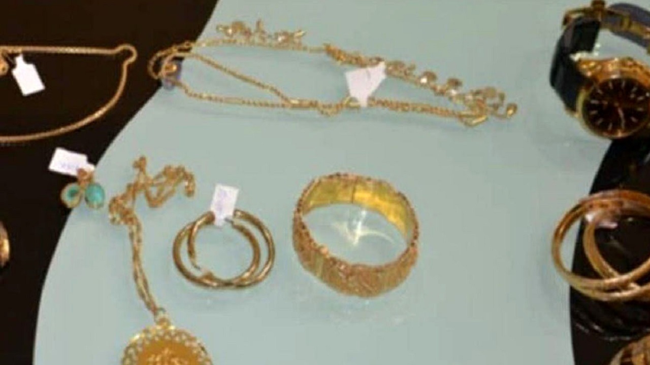 سارقان طلاجات زنان سالخورده دستگیر شدند