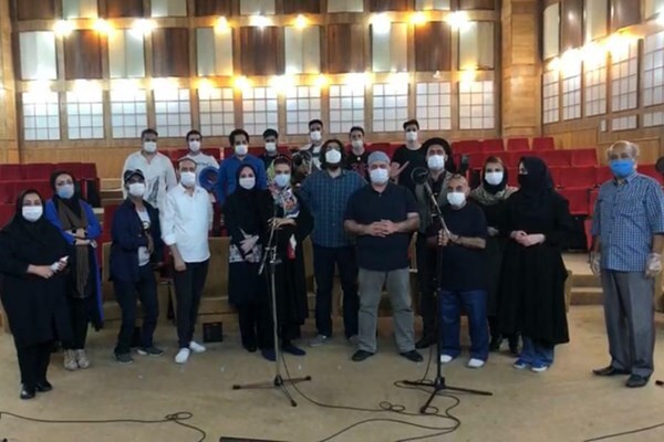 در پشت صحنه برنامههای طنز رادیو چه میگذرد؟ از هنرنمایی شیپورچی تا اوستا و عبدلی در «کوی نشاط» در پشت صحنه برنامههای طنز رادیو چه میگذرد؟ از هنرنمایی شیپورچی تا اوستا و عبدلی در «کوی نشاط»