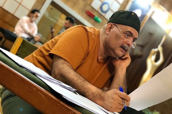 در پشت صحنه برنامههای طنز رادیو چه میگذرد؟ از هنرنمایی شیپورچی تا اوستا و عبدلی در «کوی نشاط» در پشت صحنه برنامههای طنز رادیو چه میگذرد؟ از هنرنمایی شیپورچی تا اوستا و عبدلی در «کوی نشاط»