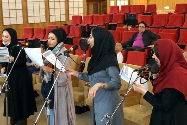 در پشت صحنه برنامههای طنز رادیو چه میگذرد؟ از هنرنمایی شیپورچی تا اوستا و عبدلی در «کوی نشاط» در پشت صحنه برنامههای طنز رادیو چه میگذرد؟ از هنرنمایی شیپورچی تا اوستا و عبدلی در «کوی نشاط»