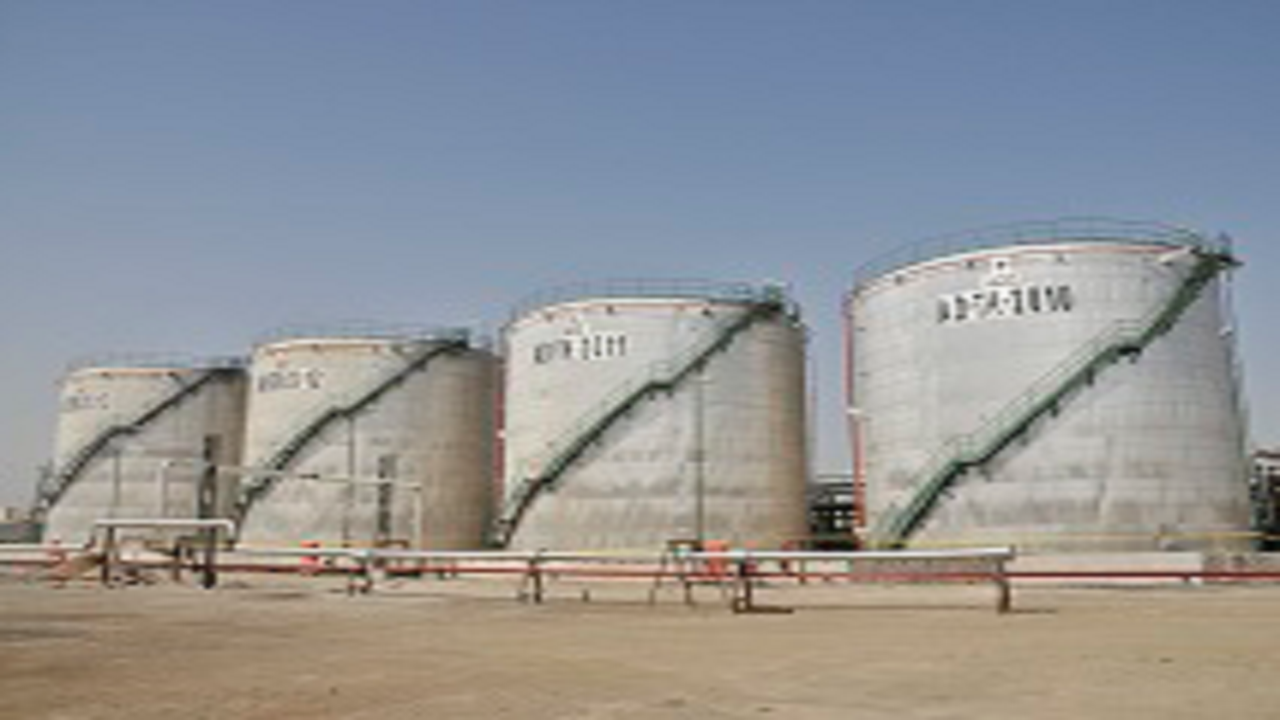 مهار آتش سوزی در شرکت پاسارگاد آبادان