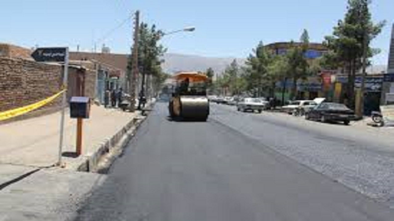 آسفالت معابر خیابان ۱۷ شهریور منتهی به فرهنگسرای بیرجند