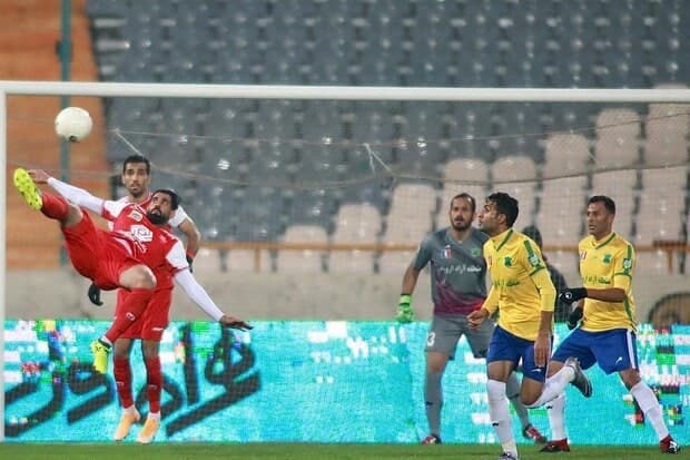 پرسپولیس یک – صنعت نفت آبادان صفر / پایان نیمه اول/ گزارش لحظه به لحظه پرسپولیس یک – صنعت نفت آبادان صفر / پایان نیمه اول/ گزارش لحظه به لحظه