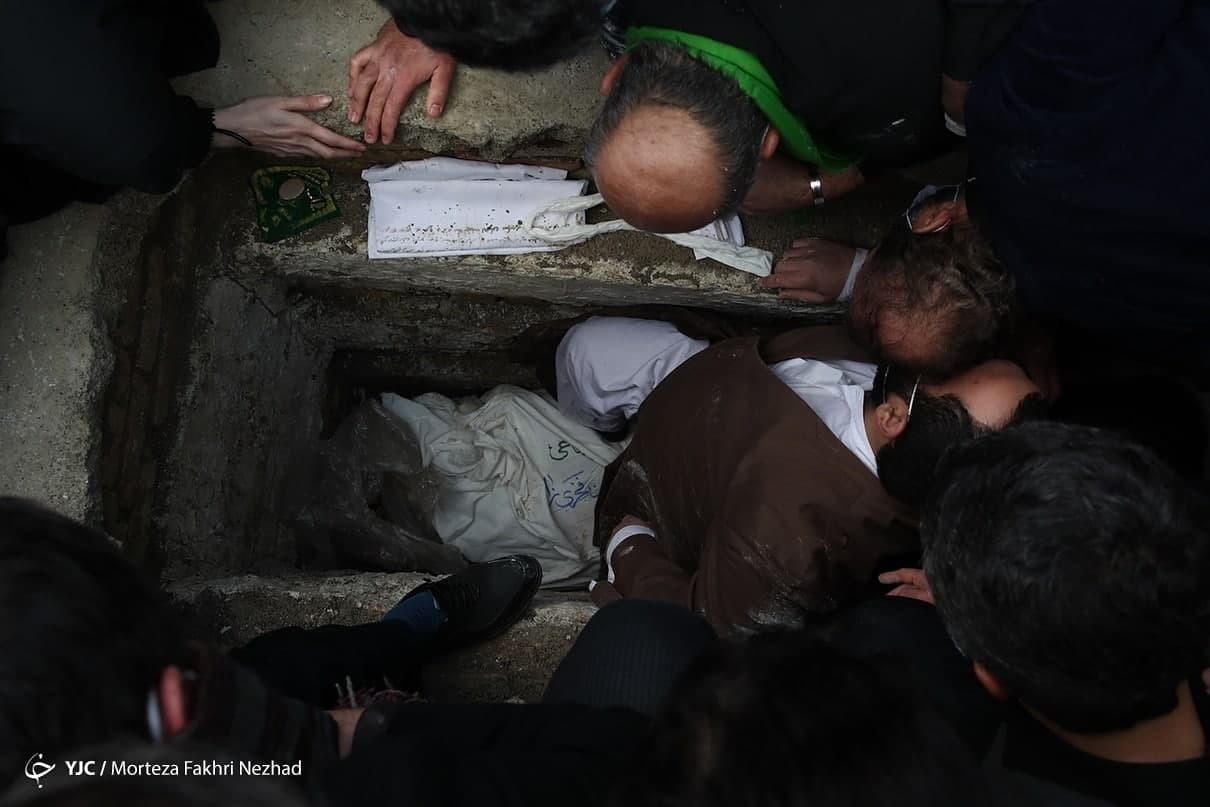 پیکر شهید فخری&zwnj;زاده به خاک سپرده شد