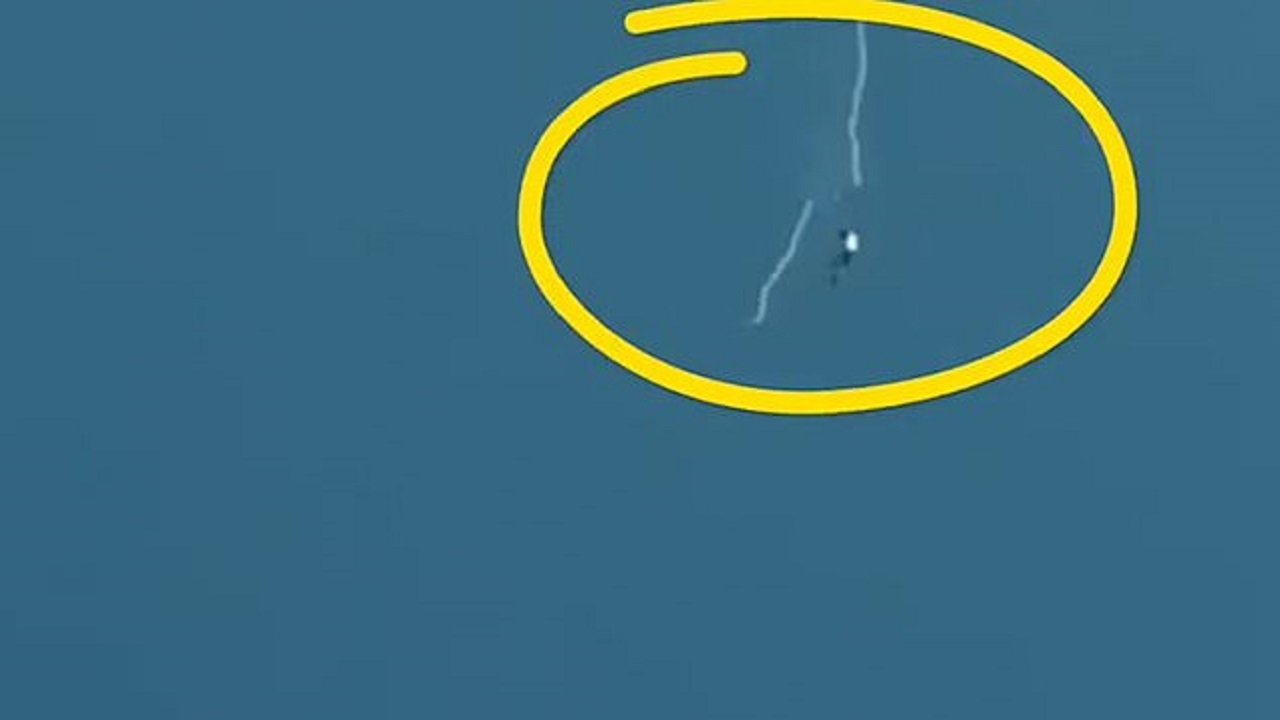 سقوط مرگبار اپراتور بالن از ارتفاع ۱۰ متری!