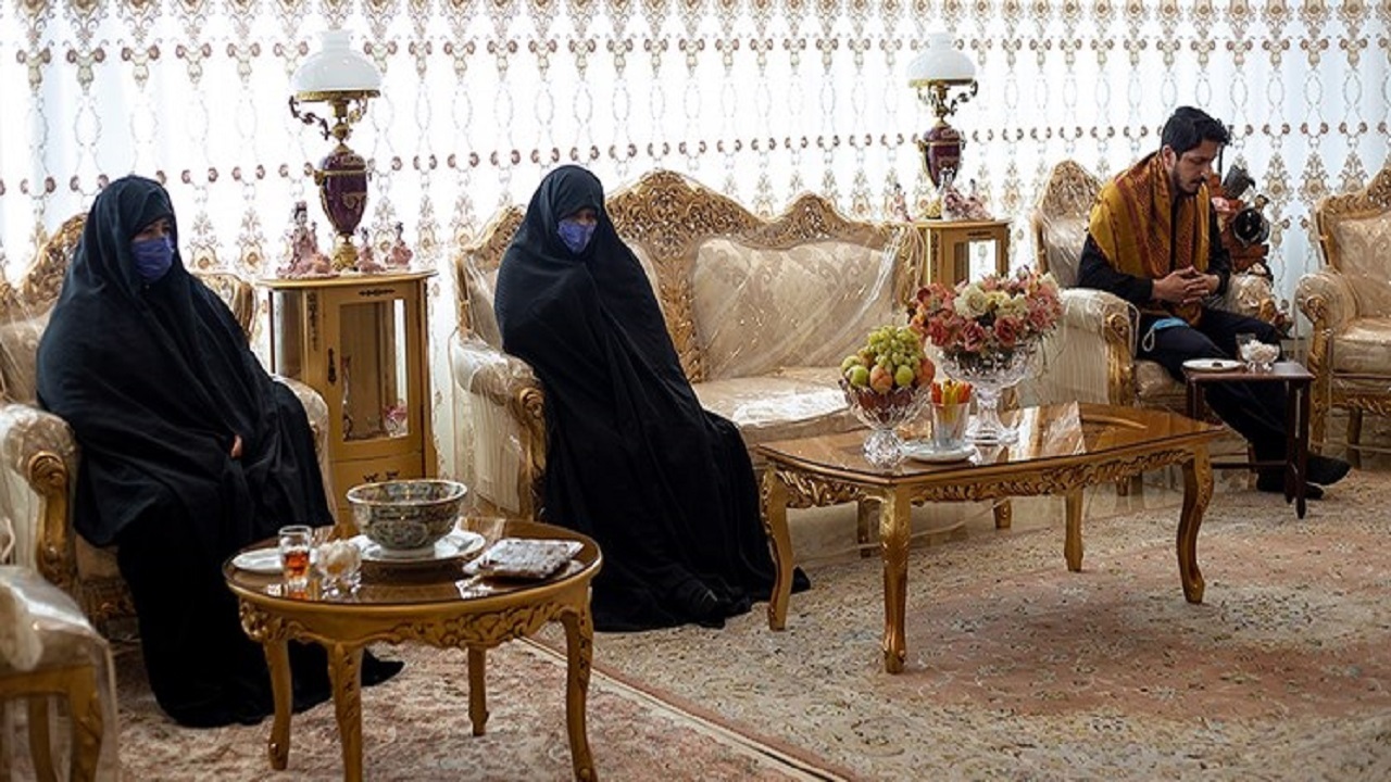 با یک تماس در منزلتان روضه دایر کنید