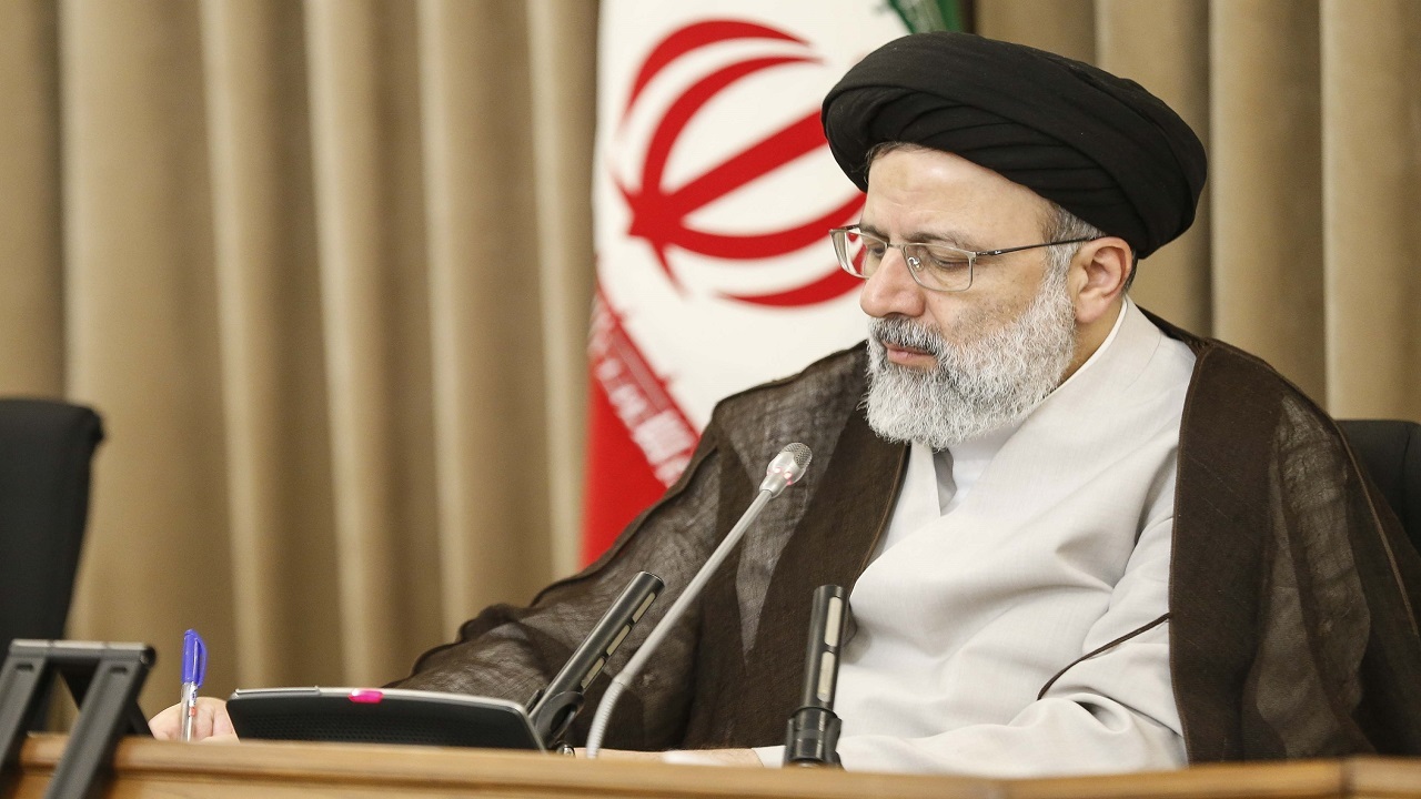 دستورالعمل «قانون حداکثر استفاده از توان تولیدی و خدماتی کشور و حمایت از کالای ایرانی» ابلاغ شد