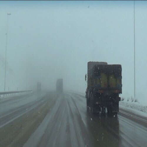 به علت مه گرفتگی  ۶ تصادف خودرو در محور همدان - ملایر رخ داد