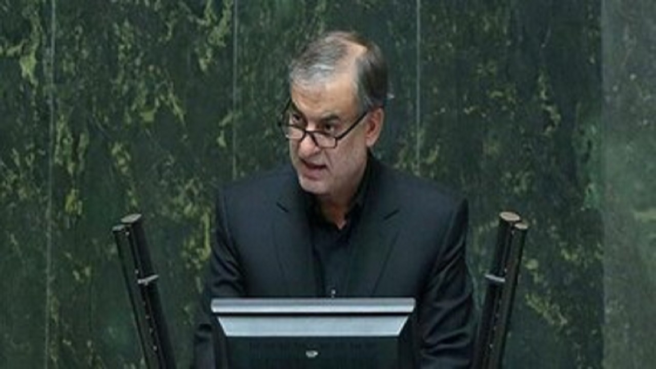 دولت، مجلس را زیر سوال می‌برد