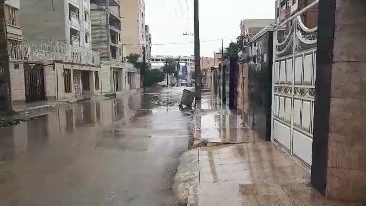 هدر رفت آب در اهواز +فیلم
