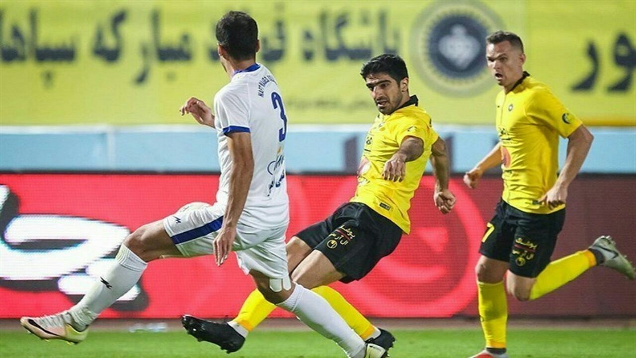 بازیکن سپاهان: موقعیت‌ها را برابر سایپا گل نکردیم/ من از سازمان لیگ گلایه دارم