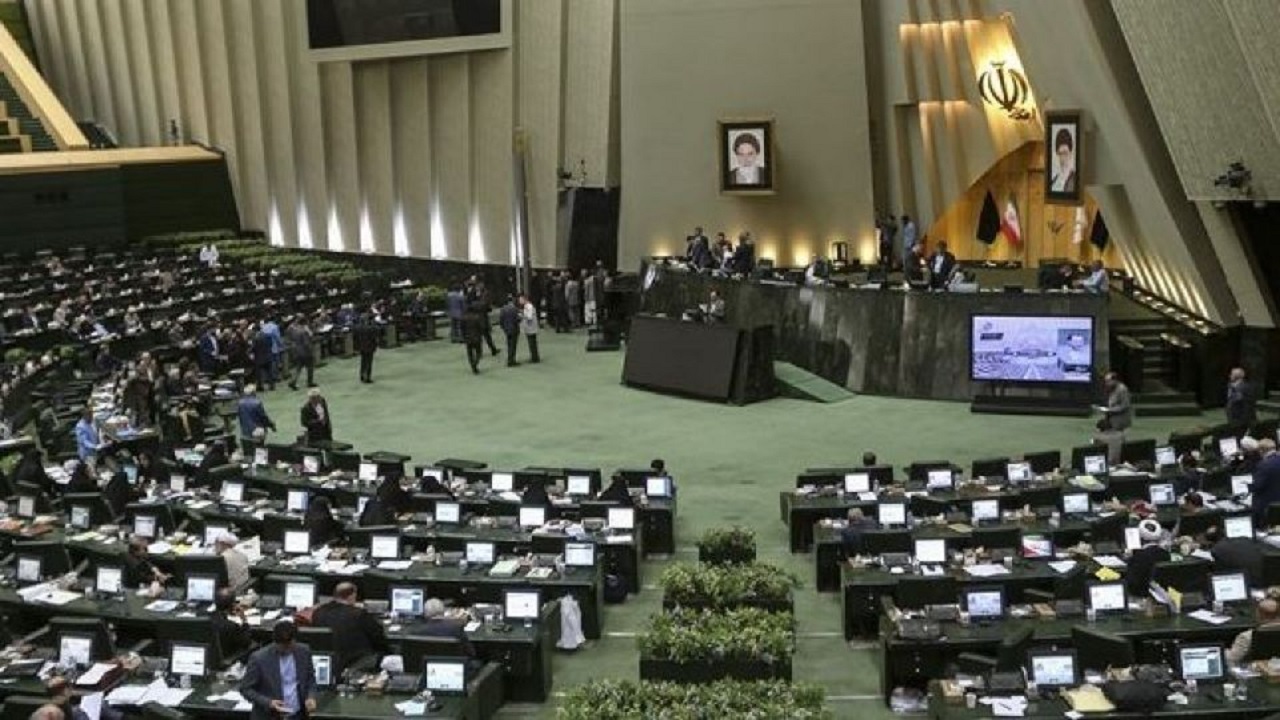 تصویب استفساریه برخورداری بازنشستگان از مزایای «مناطق جنگی»