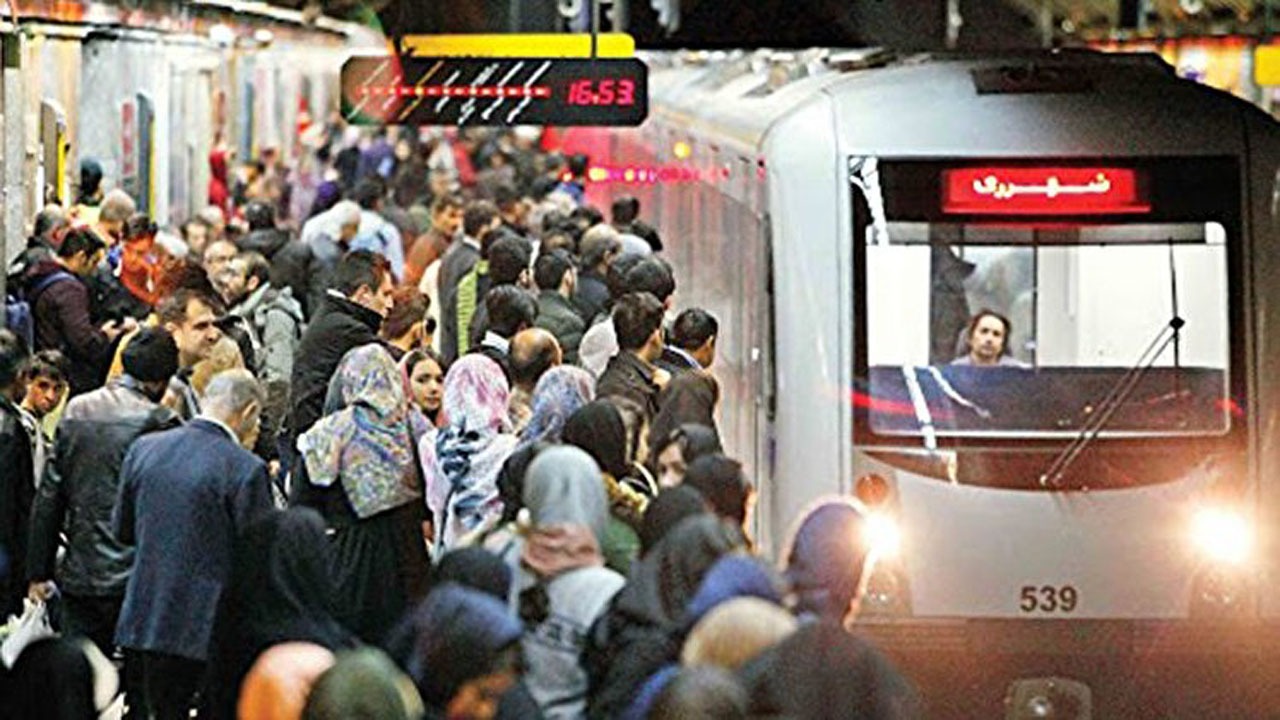 گرفتن سهم کامل مردم بابت بلیت مترو به دور از عدالت است