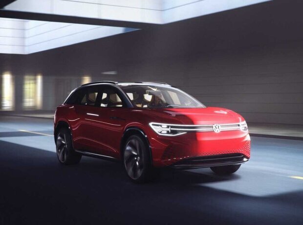 Volkswagen ID.6 Spied که در آزمایش آب و هوای سرد مانند پژو به نظر می رسد