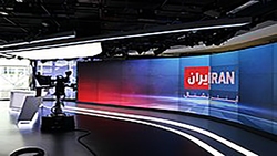 یخ زدایی عجیب از روی کاپوت تویوتا + فیلم