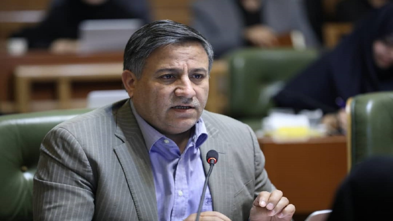 جمع آوری  ۱۰۴۹ مانع و ۶۱۹ دستک فلزی سطح معابر برای سهولت تردد معلولین
