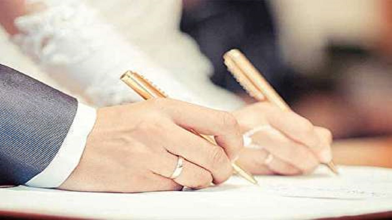 شلوغی دفاتر ازدواج در روز‌های کرونایی