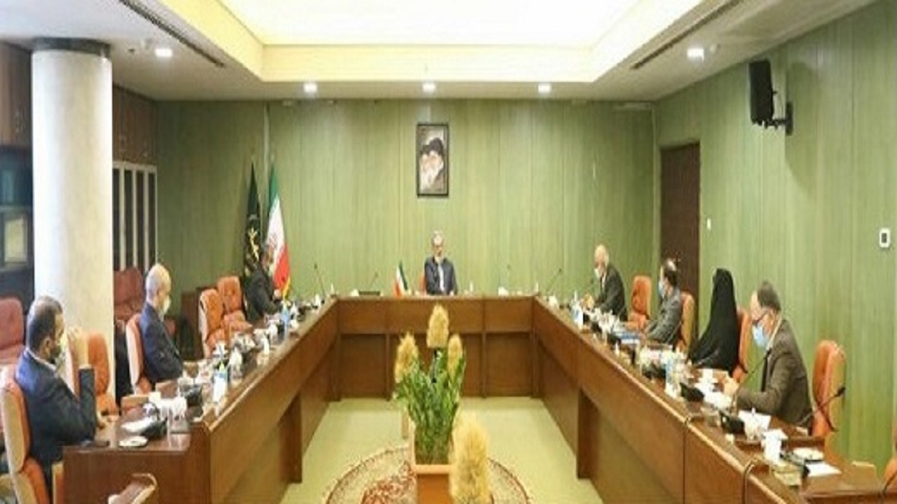 پیگیری خرید محصول کشمش تاکداران در تهران