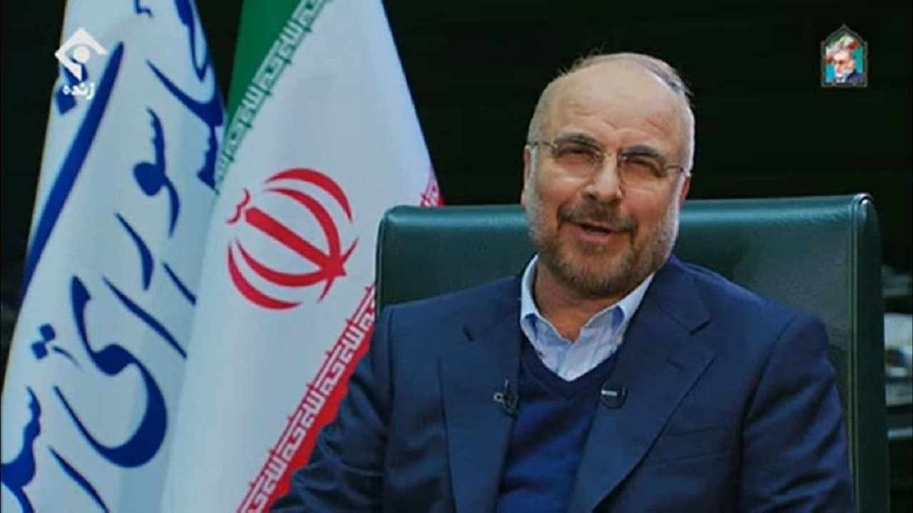 قالیباف: سال آینده قیمت بنزین افزایش پیدا نمی ‎کند / تاثیر سوء مدیریت از تحریم‌ها بیشتر است / بودجه ۱۴۰۰ کسری دارد