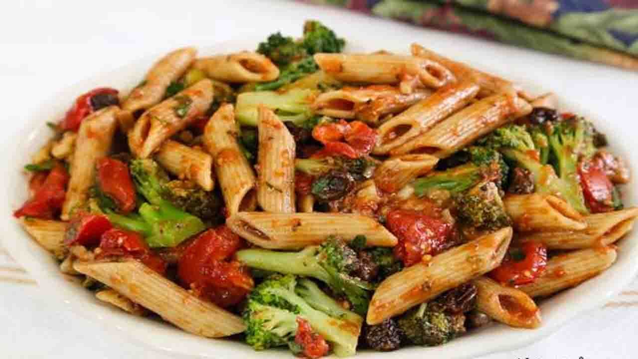 پاستا‌ی براکلی و کرفس + طرز تهیه