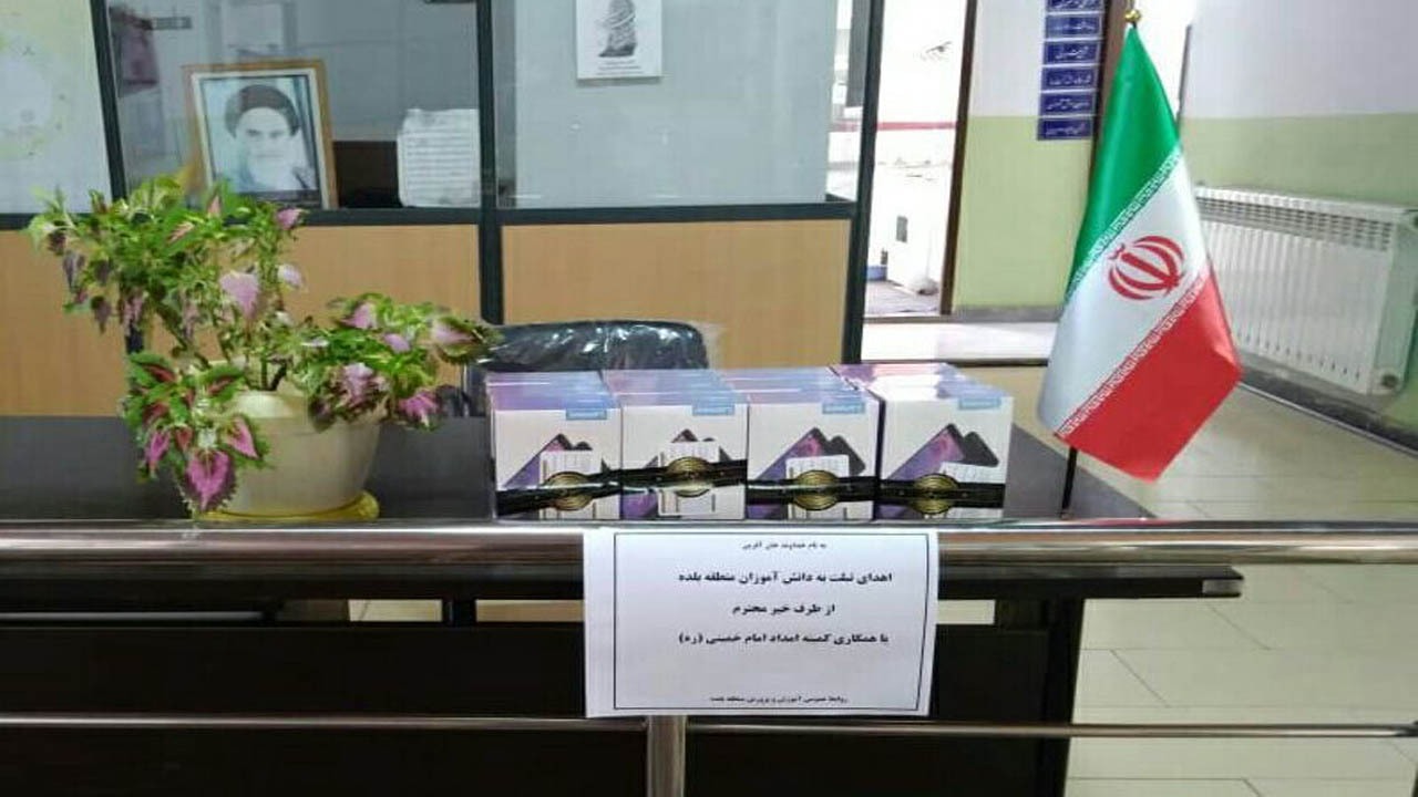 اهدای ۱۰۱ دستگاه تبلت به دانش‌آموزان نیازمند دو شهر مازندران