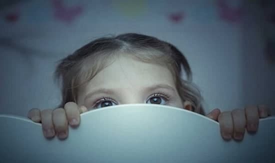 چگونه با ترس&zwnj;های غیرمنطقی خود مبارزه کنیم؟
