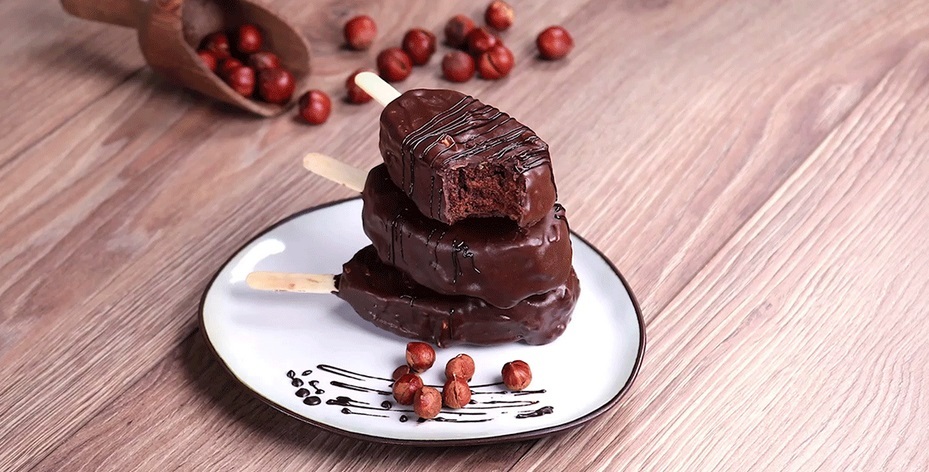 طرز تهیه کیک چوبی شکلاتی؛ یک دسر خوشمزه  برای شب یلدا