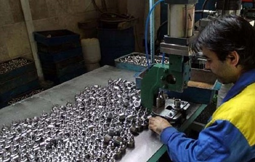 قطعه سازی خودرو در اصفهان در غل و زنجیر موانع تولید